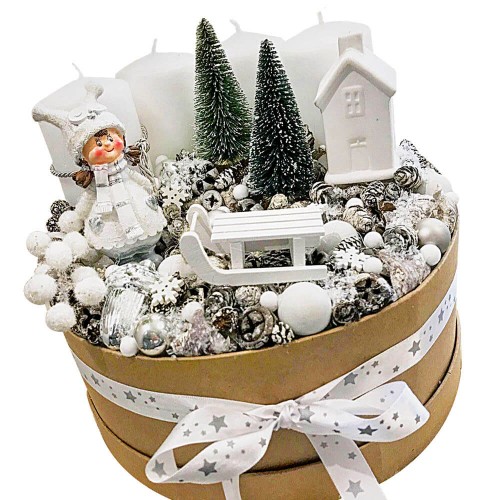 Новогодняя композиция в коробке